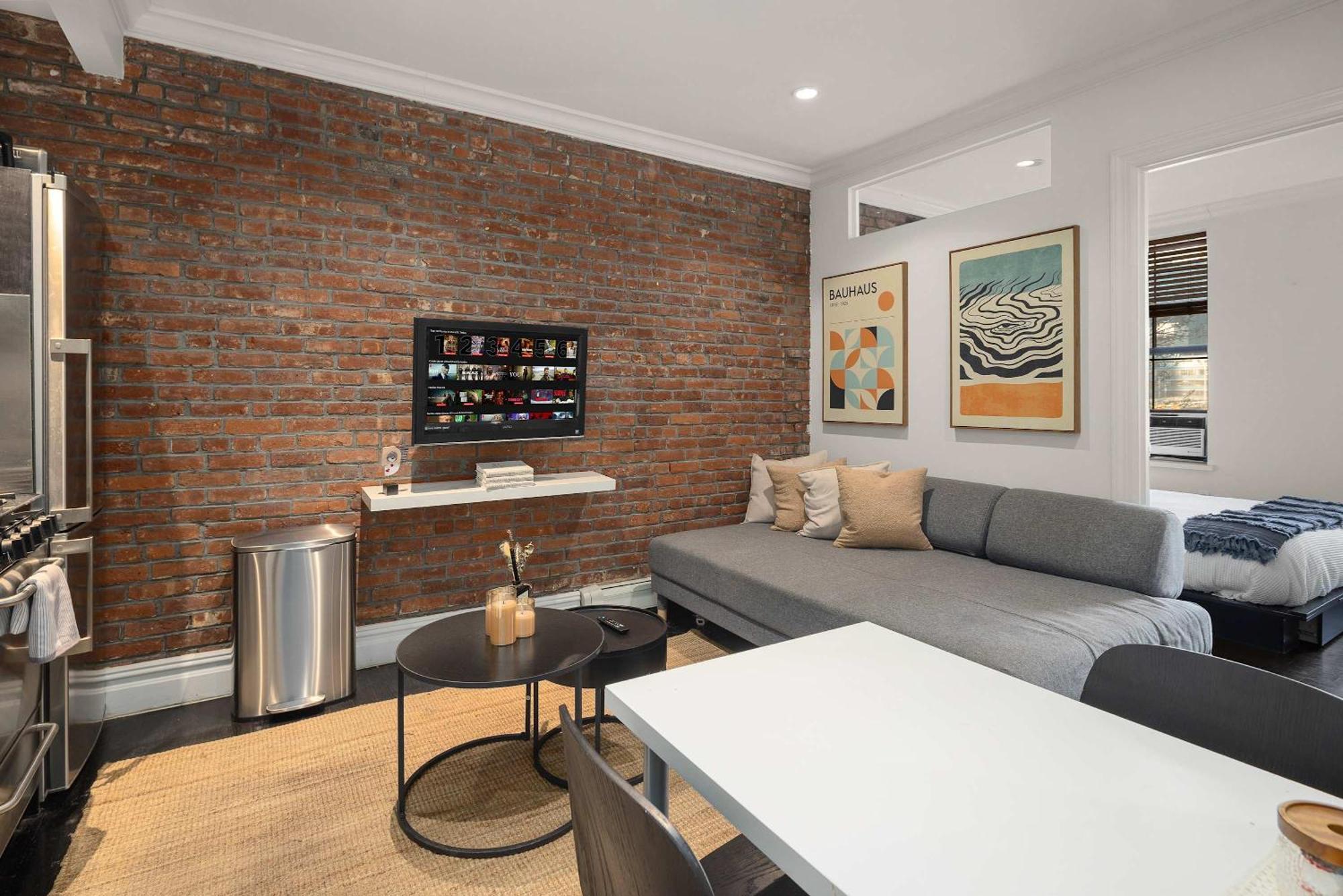 Cozy Chic 2br Time Square